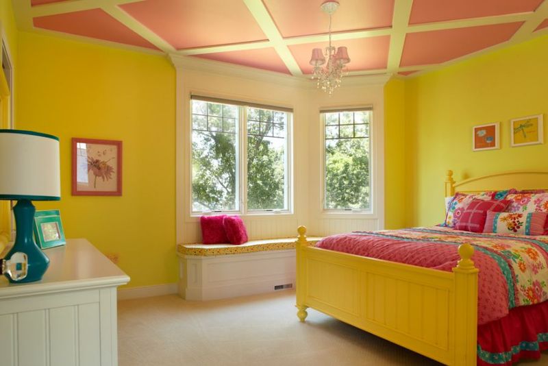 Neon Yellow (Avoid)