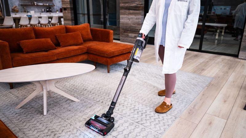Shark Stratos Cordless Vacuum