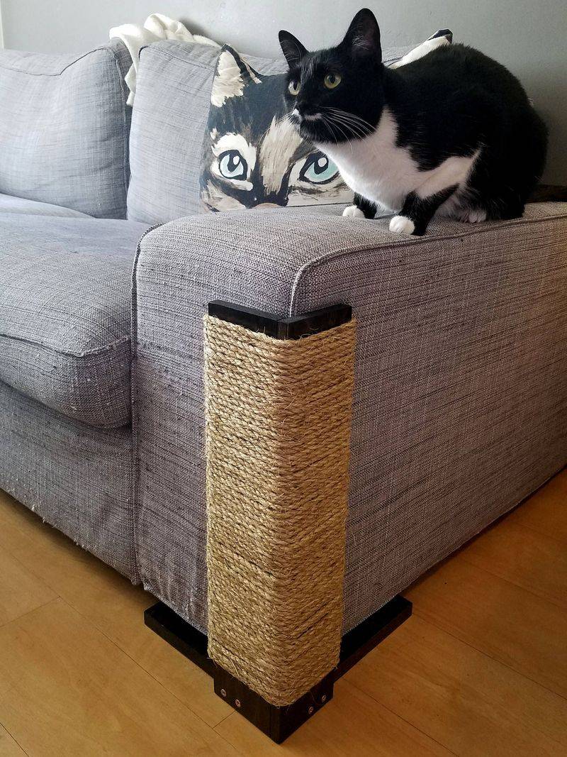 Sofa-Scratcher Cat Scratching Post & Couch Corner